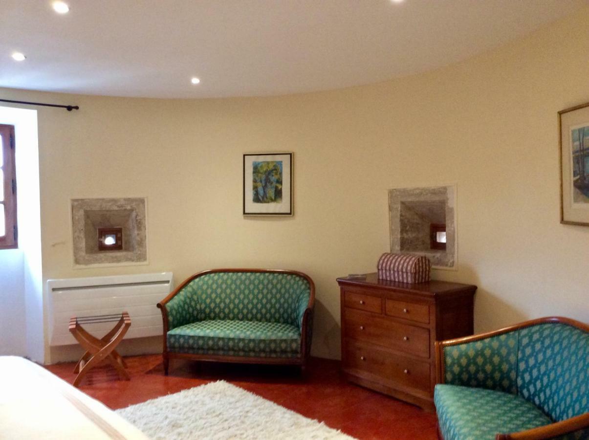 Bed & Breakfast Chateau De Rousson *